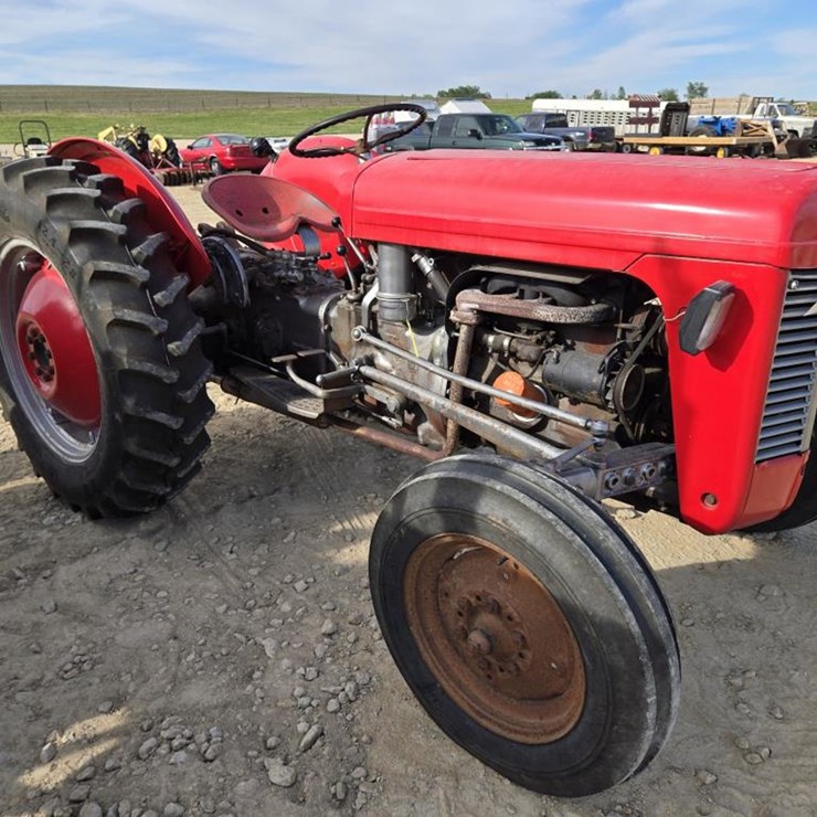 MASSEY-FERGUSON TO35