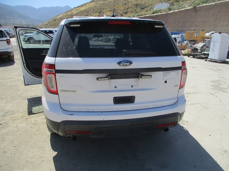 2014-ford-explorer-image-16