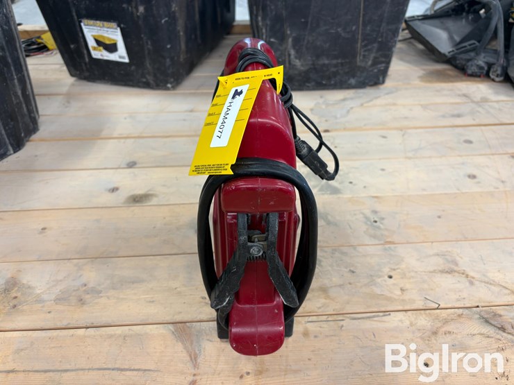 jnc-770r-12-volt-jump-pack-image-4