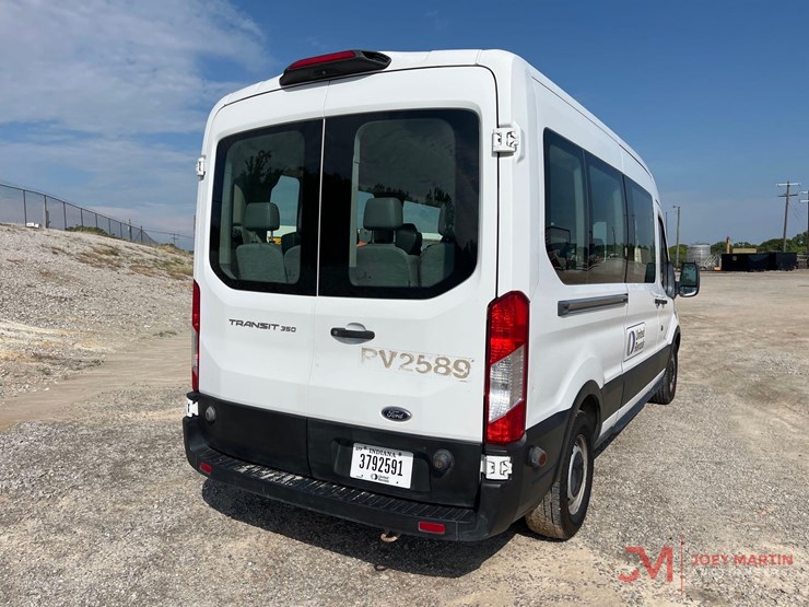 2019-ford-transit-image-2