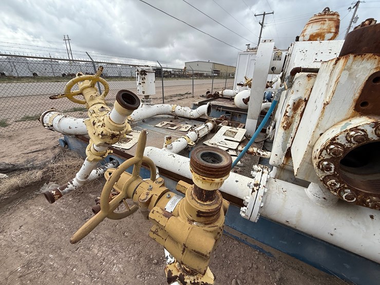 2011-caterpillar-3512-image-12