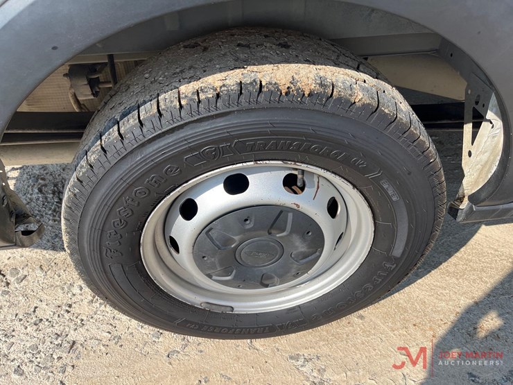 2019-ford-transit-image-10