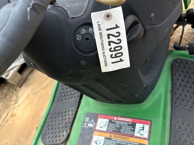john-deere-l110-image-7