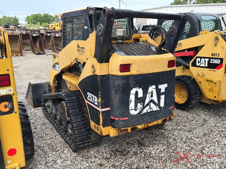 2006-caterpillar-257b-image-3