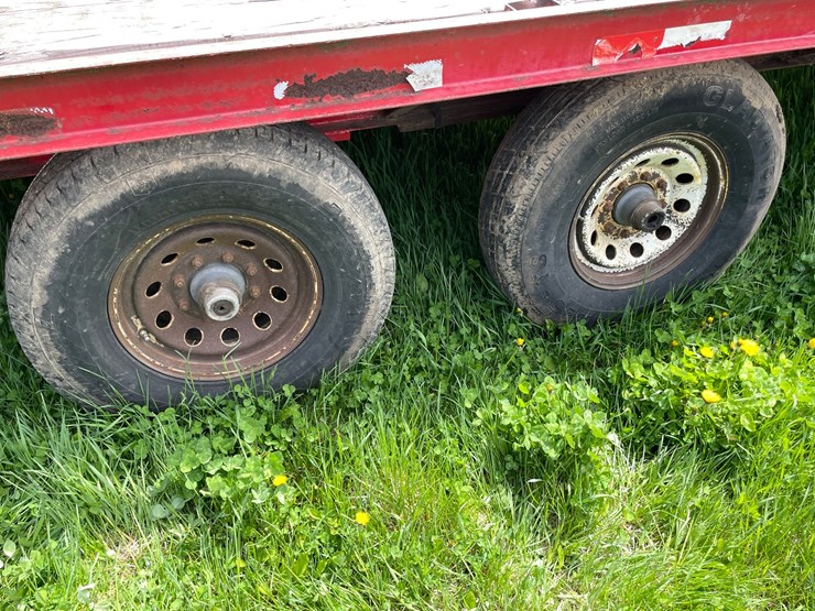 #3295-•-1998-featherlite-slt-gooseneck-trailer-(has-wi-title)-image-9