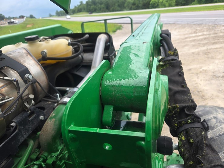 john-deere-6105d-image-68