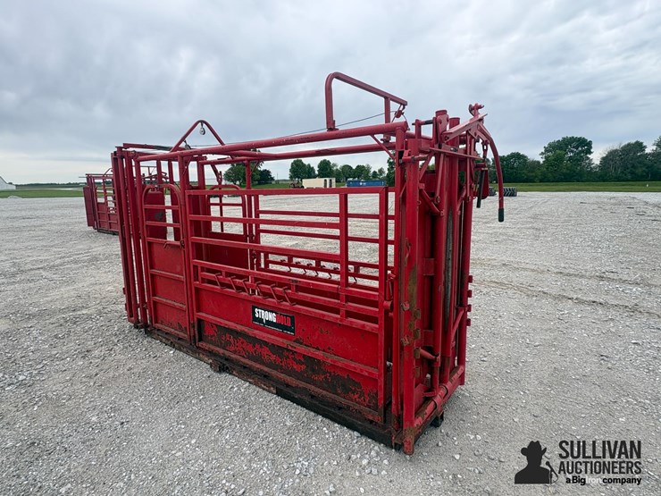 stronghold-cattle-chute-image-3