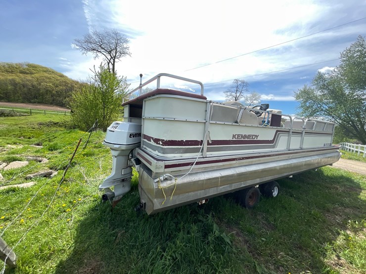 #2103-•-1990-kennedy-24'-supreme-pontoon-and-trailer-(has-wi-title)-image-14