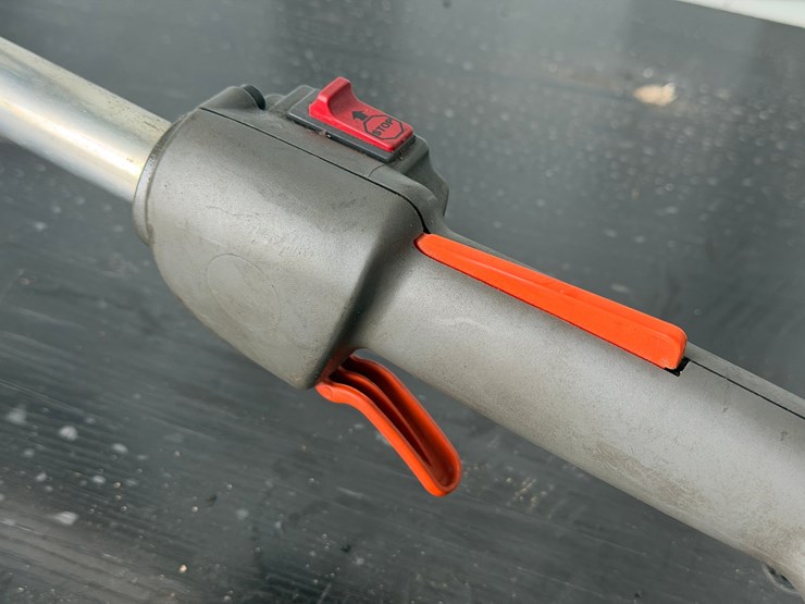 #6063-•-husqvarna-x-series-323e-edger-image-5