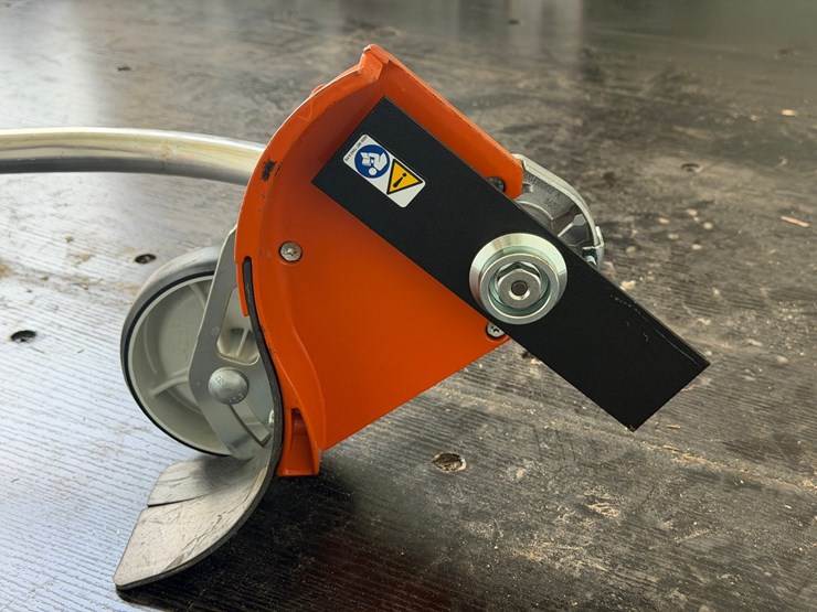 #6024-•-stihl-fc91-edger-image-7