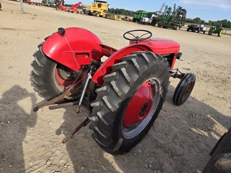 massey-ferguson-to35-image-10