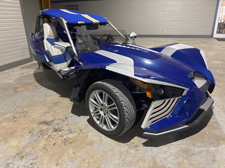 #23985-•-2016-polaris-slingshot-image-2