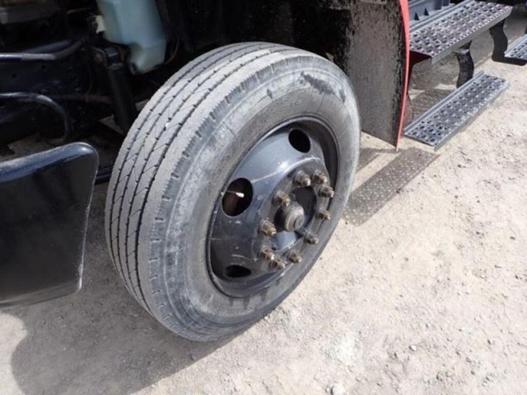 2005-international-durastar-4200-image-35
