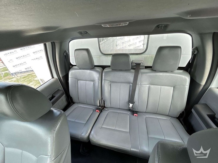 2013-ford-f450-image-19