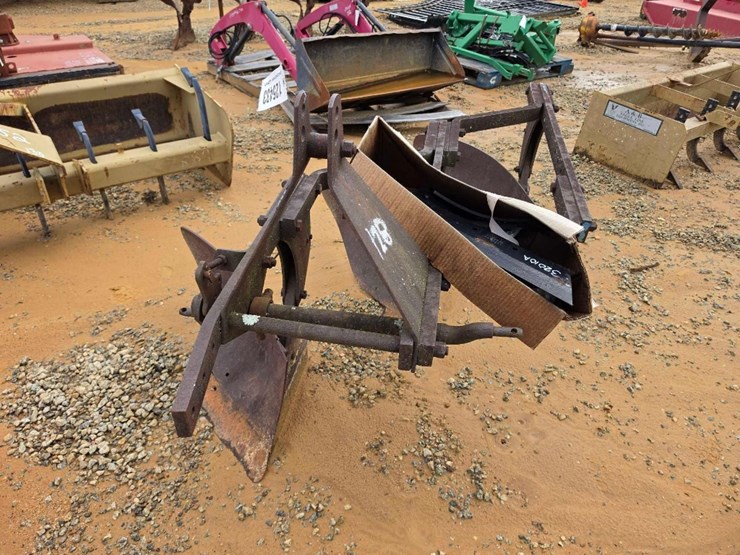 128---3-bottom-plow-image-4