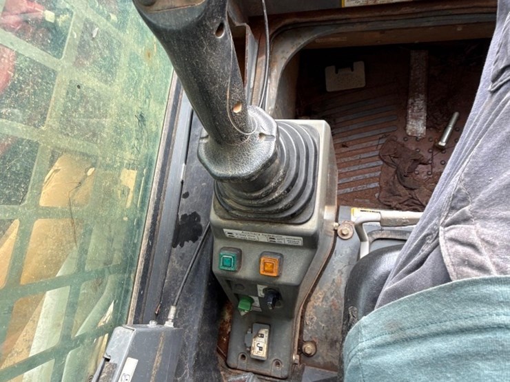 takeuchi-tl8-image-16