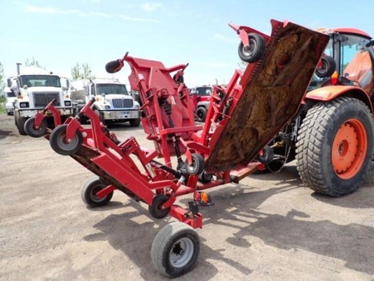 2016-kubota-m6-141-image-54