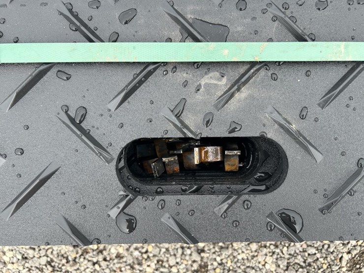 #12-•-(15)-ground-protection-mats---4'-x-8'-x-0.5"-image-3