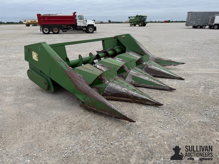 john-deere-444-image-3
