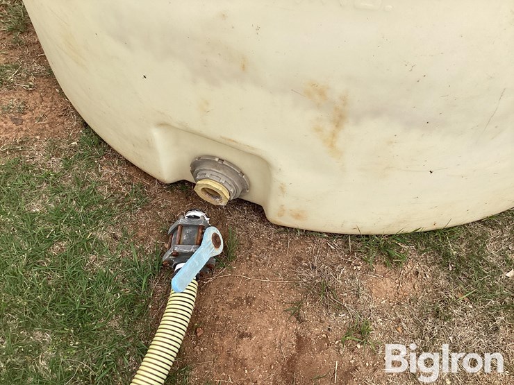 norwesco-800-gal-storage-tank-image-16