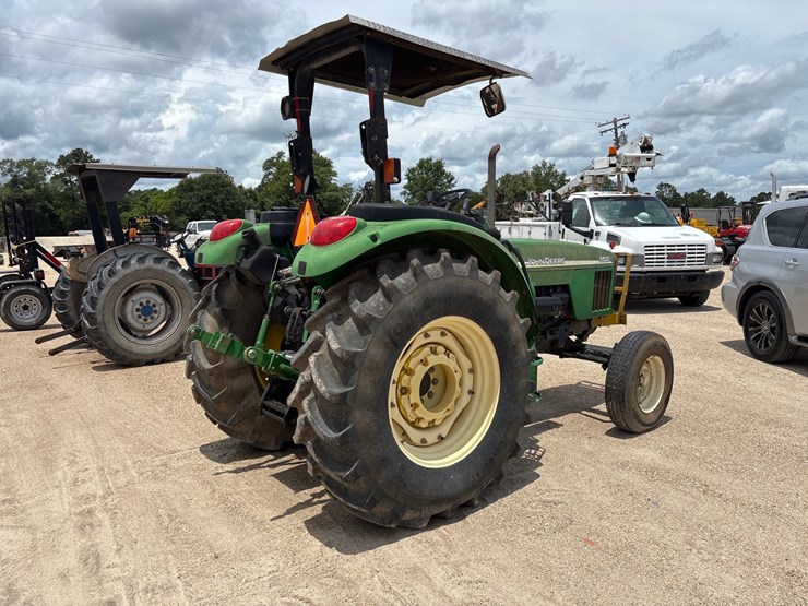 john-deere-5520-image-3