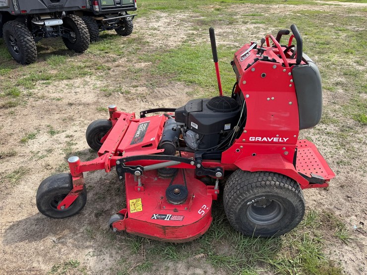 #6010-•-gravely-52"-pro-stance-52-zero-turn-lawnmower-image-2
