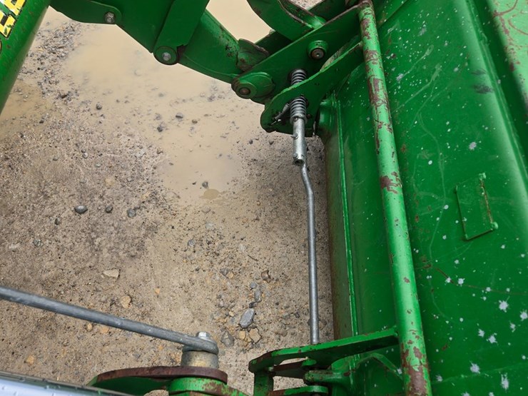 john-deere-6105d-image-72