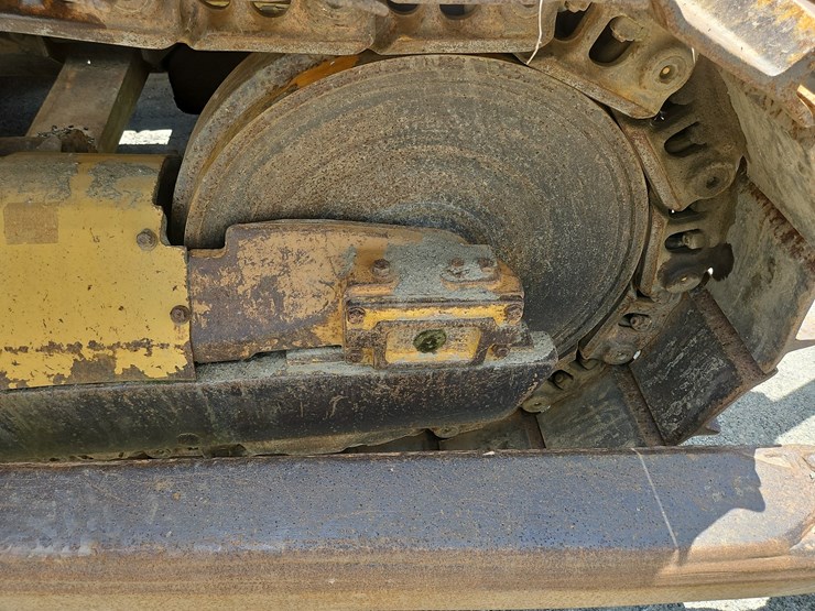 caterpillar-d5b-image-22