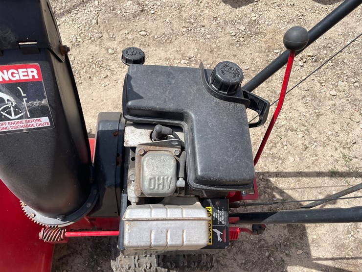 #2127-•-snapper-22"-snowblower-image-9