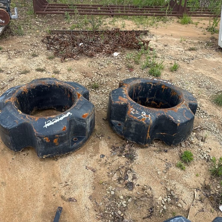 2281 - 2 - 1000LB CASE IH REAR WHEEL WEIGHTS