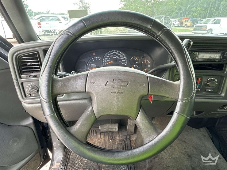 2005-chevrolet-silverado-1500-image-14
