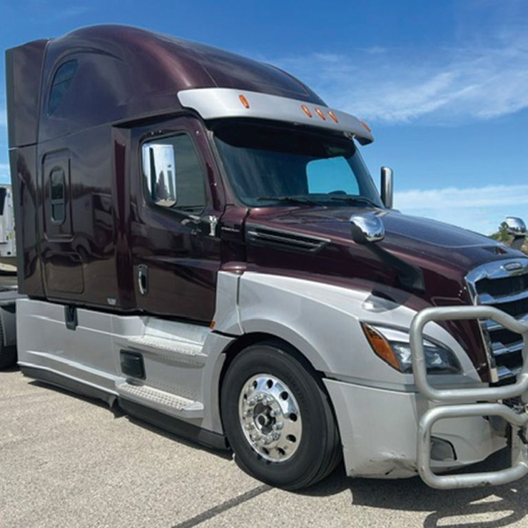 2021 FREIGHTLINER CASCADIA 126
