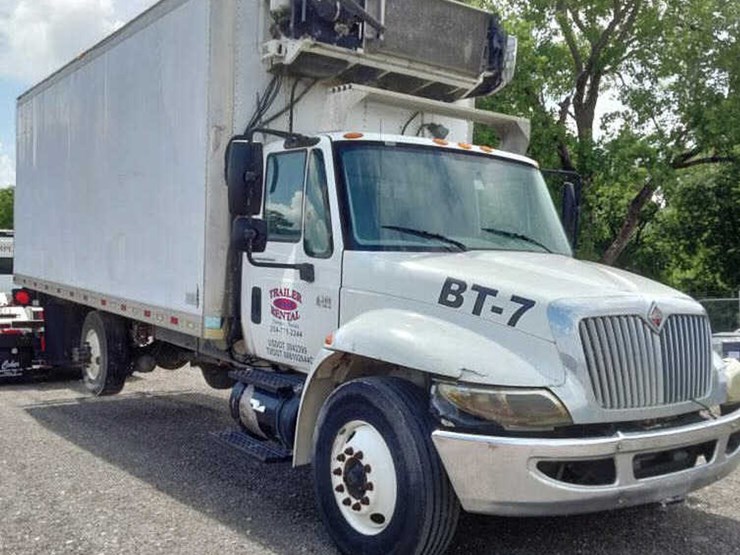 2006-international-durastar-4300-image-14