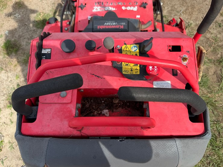#6009-•-gravely-52"-pro-stance-52-zero-turn-lawnmower-image-10