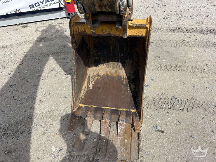 deere-410l-image-39