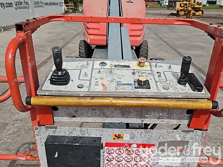2018-skyjack-sj40t-image-13