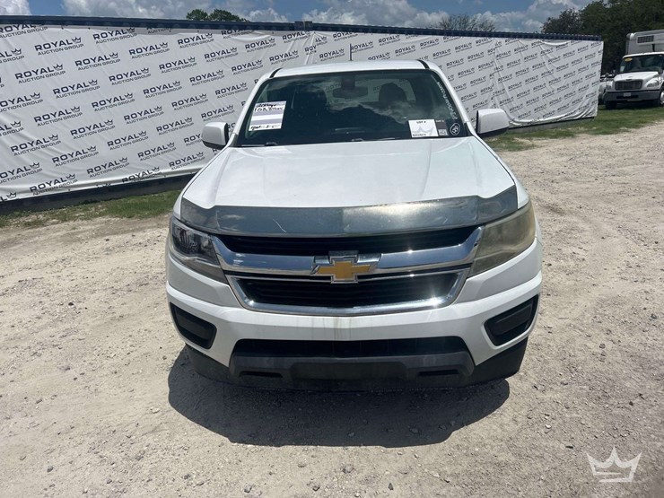 2016-chevrolet-colorado-image-23