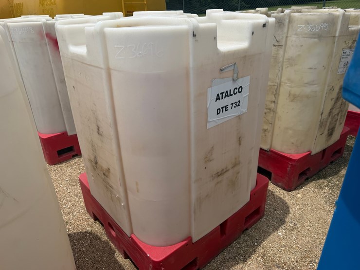 #1641-•-330-gallon-plastic-storage-oil-tank-image-1