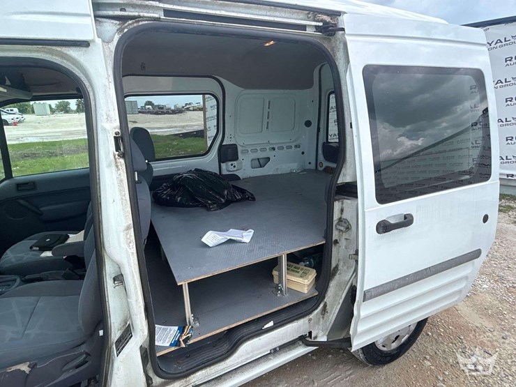 2011-ford-transit-connect-image-20