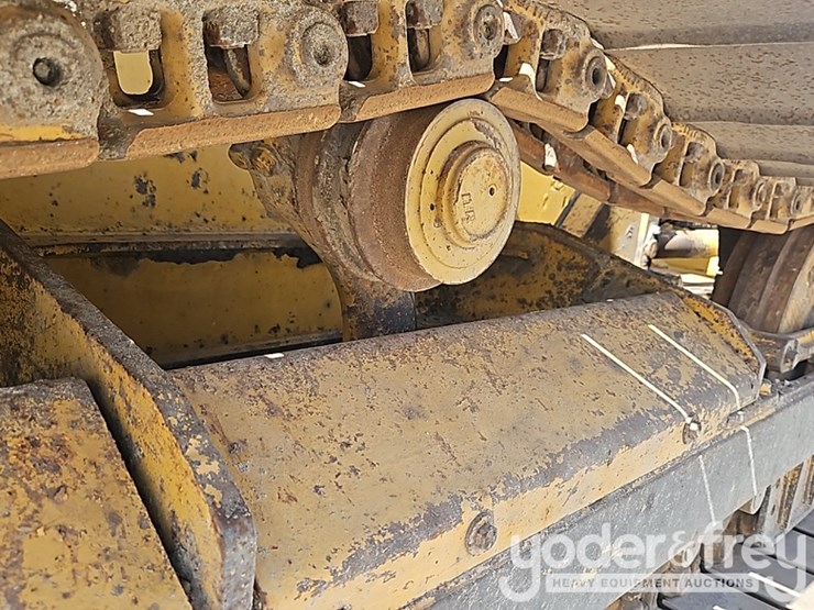 2006-deere-450j-lgp-image-10