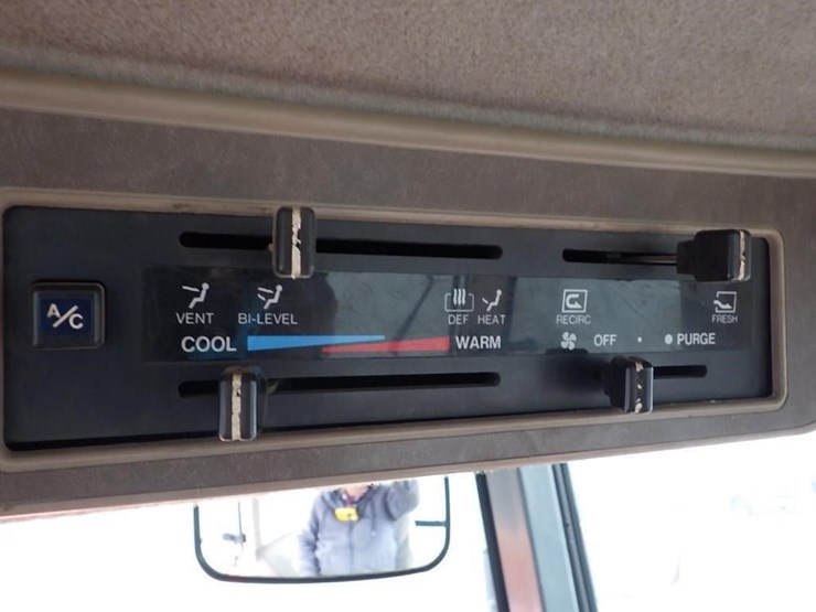 kubota-m126x-image-62