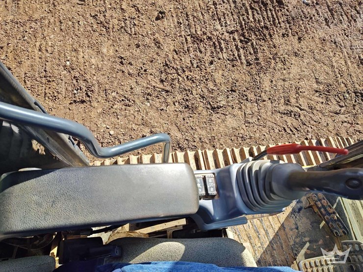 2016-john-deere-350g-hydraulic-excavcator-image-7