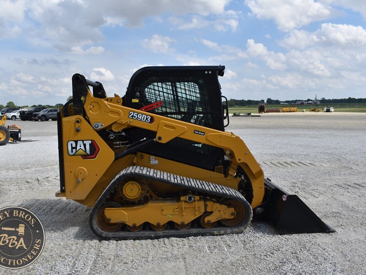 2023-caterpillar-259d3-image-9