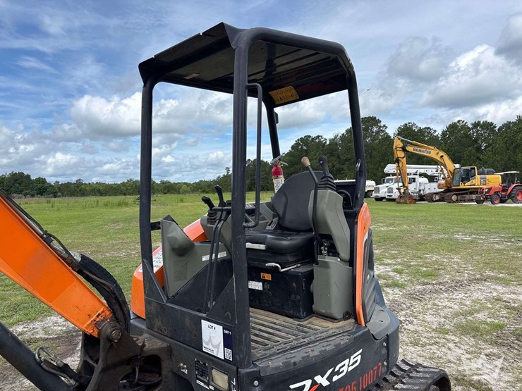 2019-doosan-dx35-mini-excavator-image-23