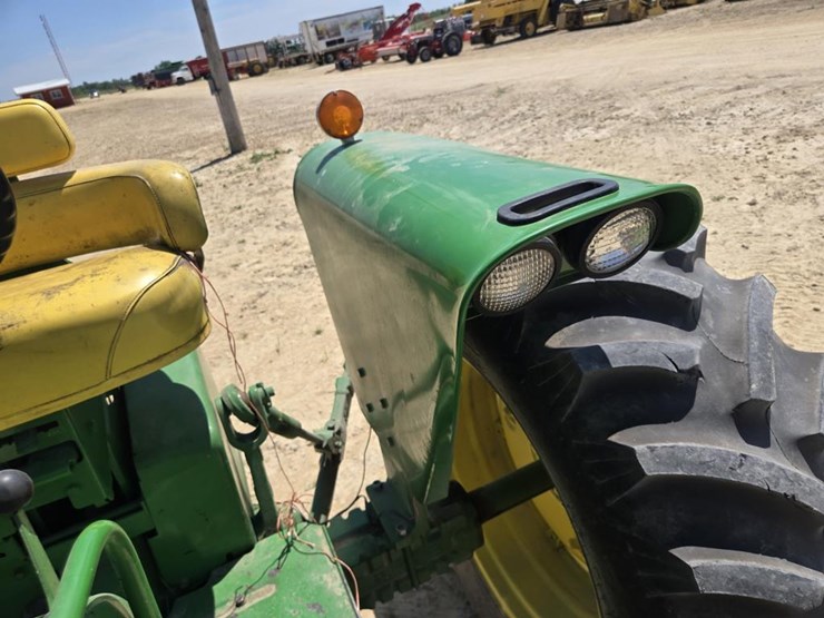john-deere-4020-image-6
