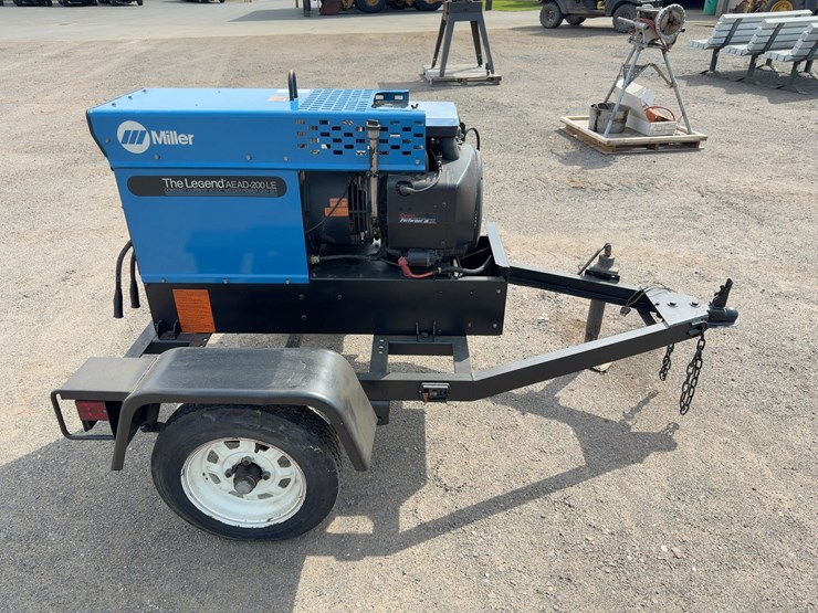 miller-legend-aead-200le-welder/generator-image-5