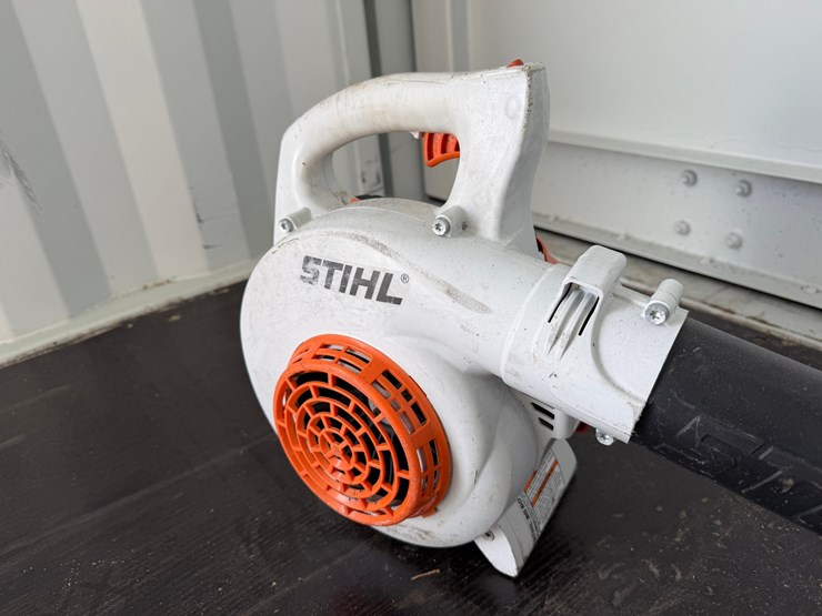 #6031-•-stihl-bg50-handheld-leaf-blower-image-4