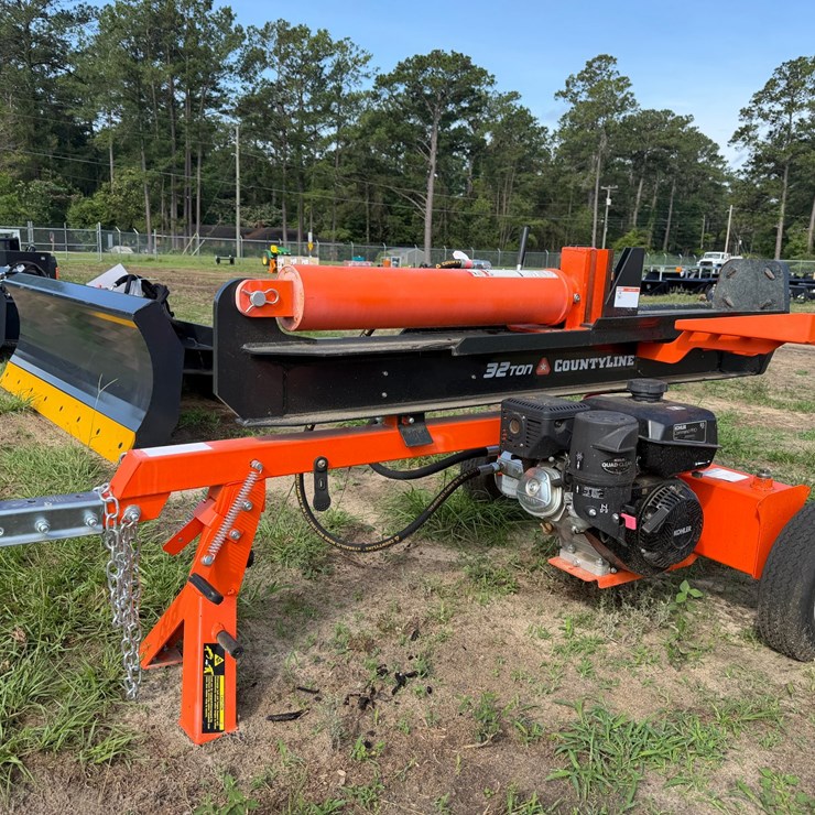 #6086 • County Line 32 Ton Hydraulic Wood Splitter