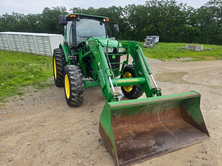 john-deere-6105d-image-18