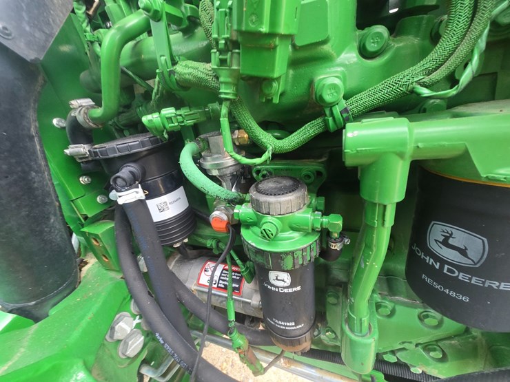 john-deere-6105d-image-28